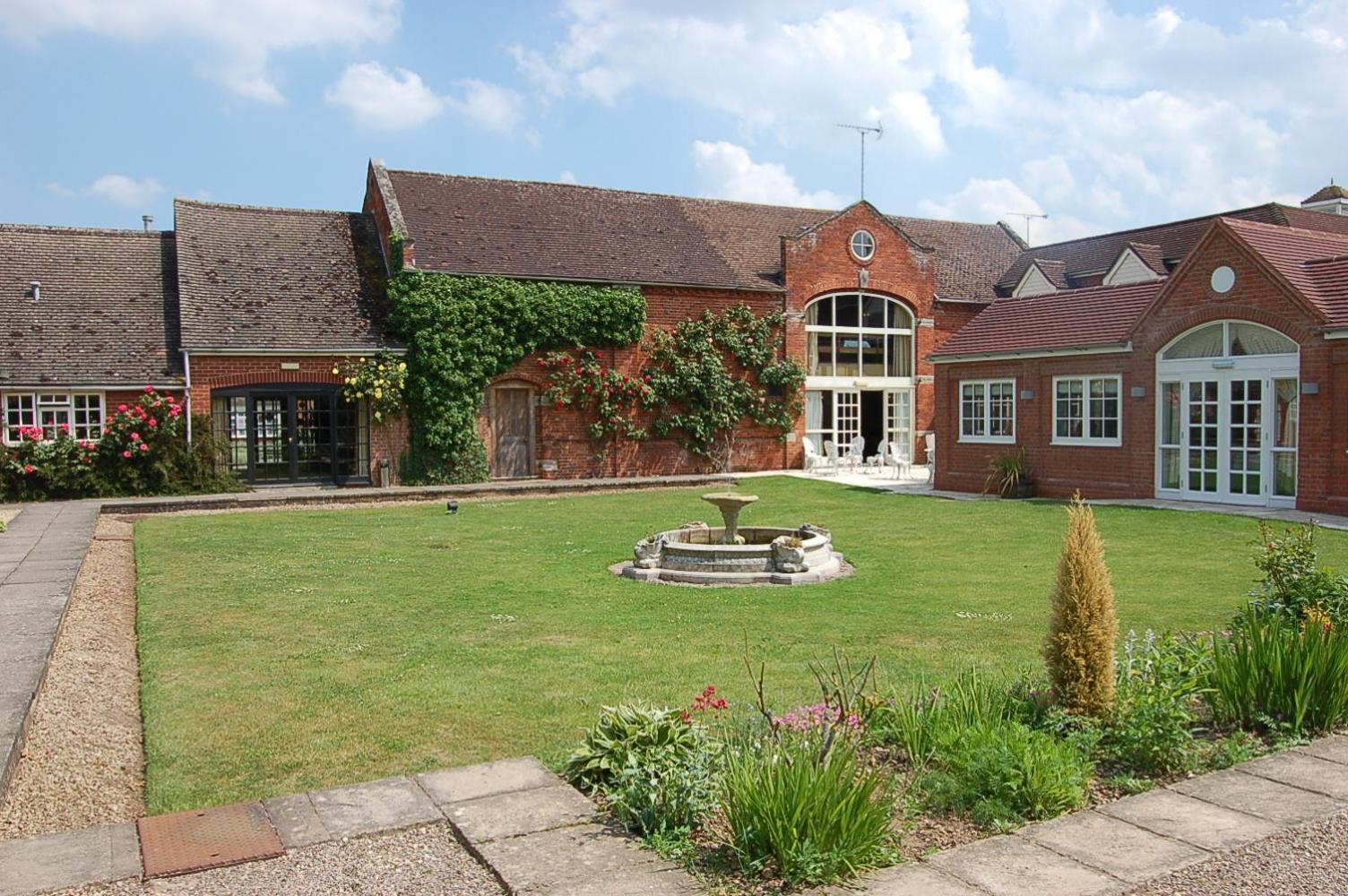 Kings Court Hotel Alcester Εξωτερικό φωτογραφία
